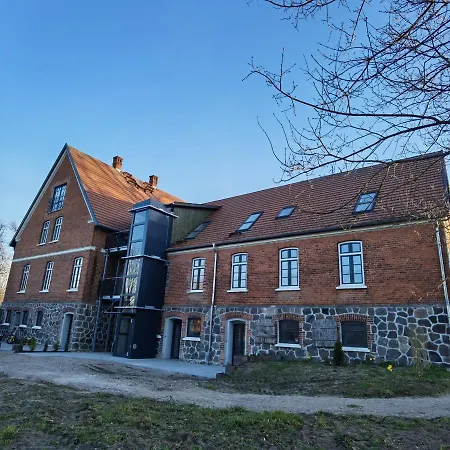 Inspektorenhaus Ferienpension Gasthof Dobbin-Linstow