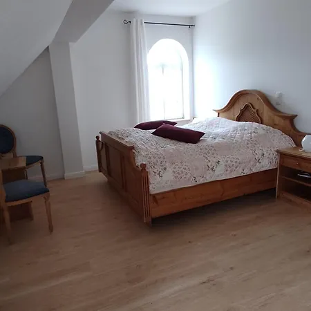 Inspektorenhaus Ferienpension * Dobbin-Linstow